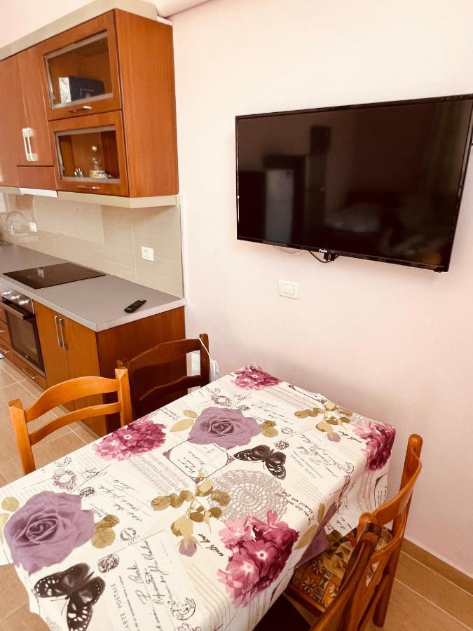 Sana Apartment Sarandë 外观 照片